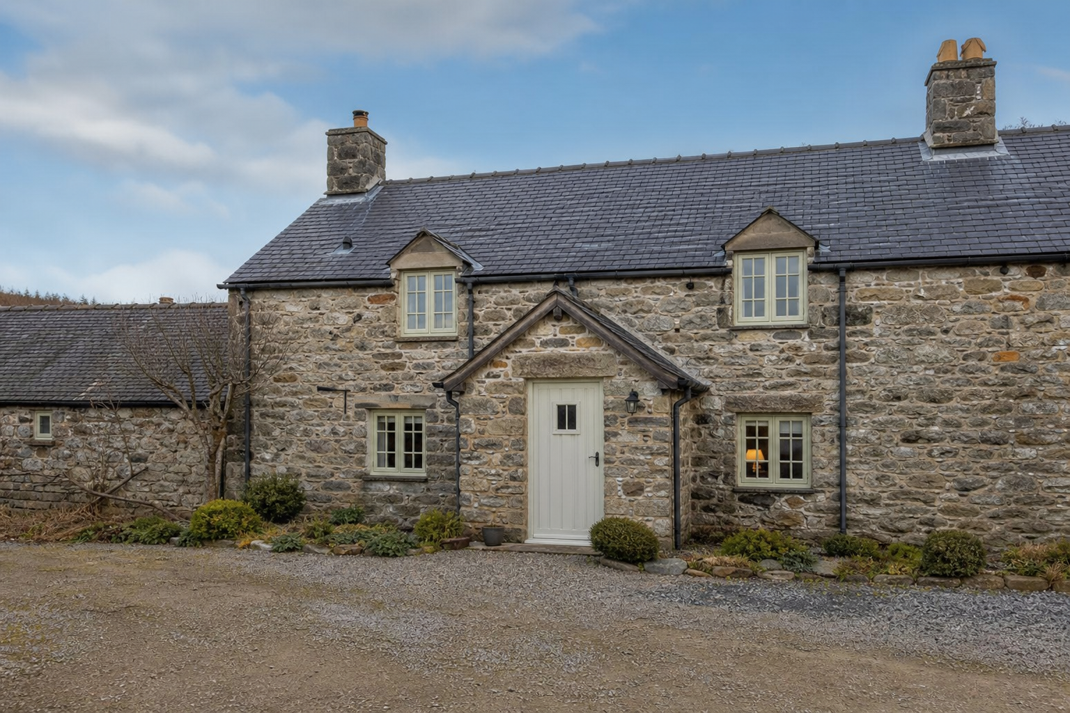 Wide view of Caernarfon holiday cottage